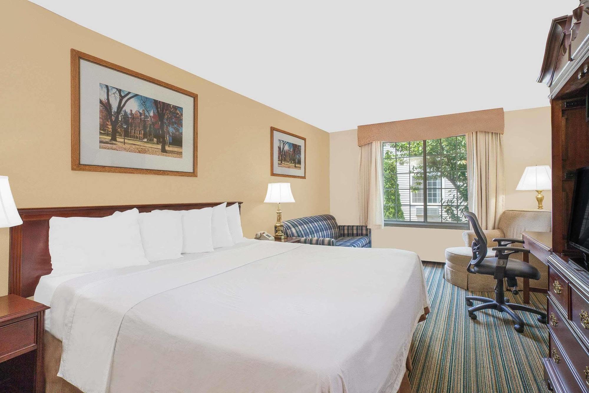 Howard Johnson By Wyndham Atlantic City Egg Harbor Township Hotel Exterior photo
