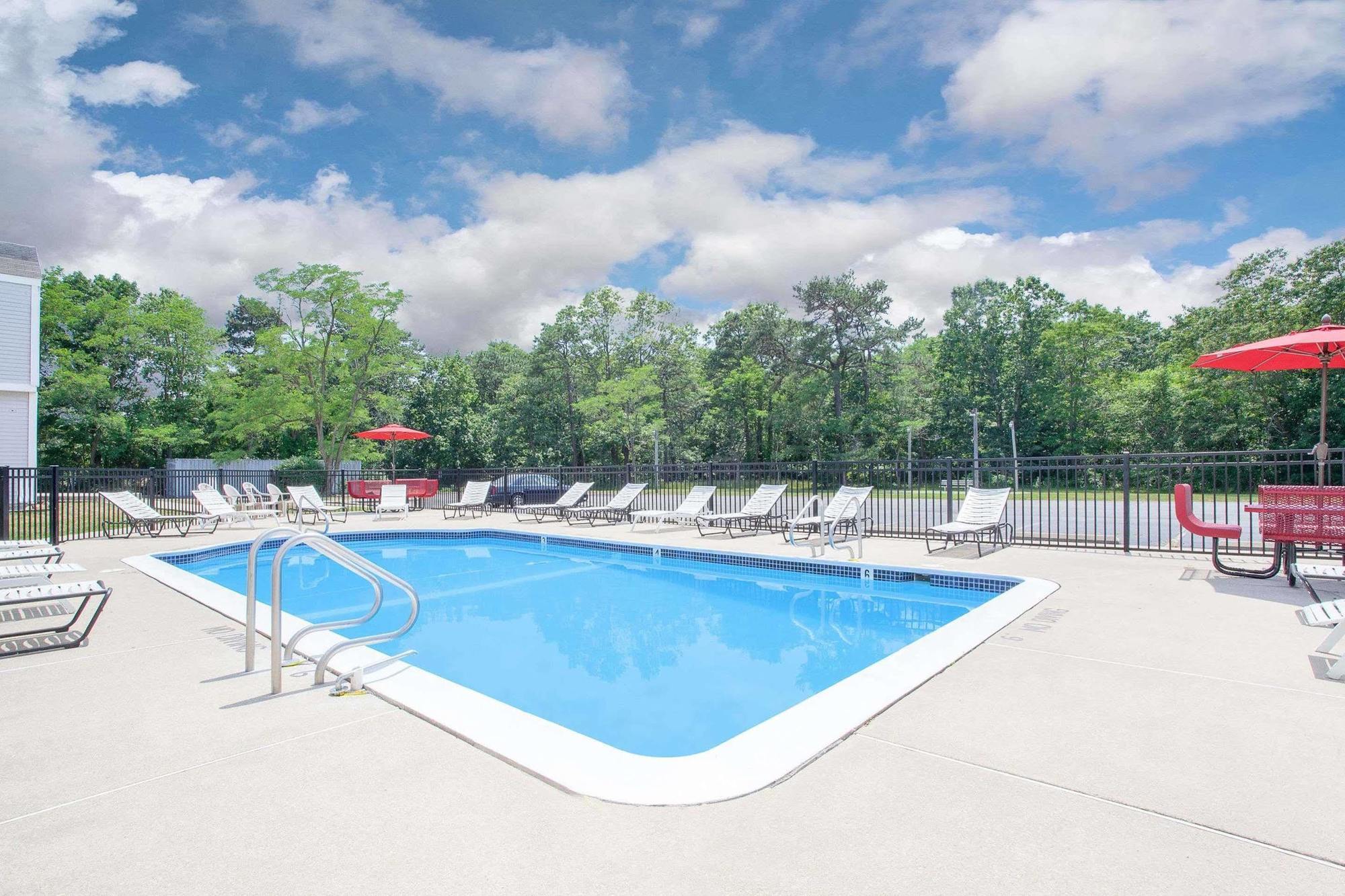 Howard Johnson By Wyndham Atlantic City Egg Harbor Township Hotel Exterior photo