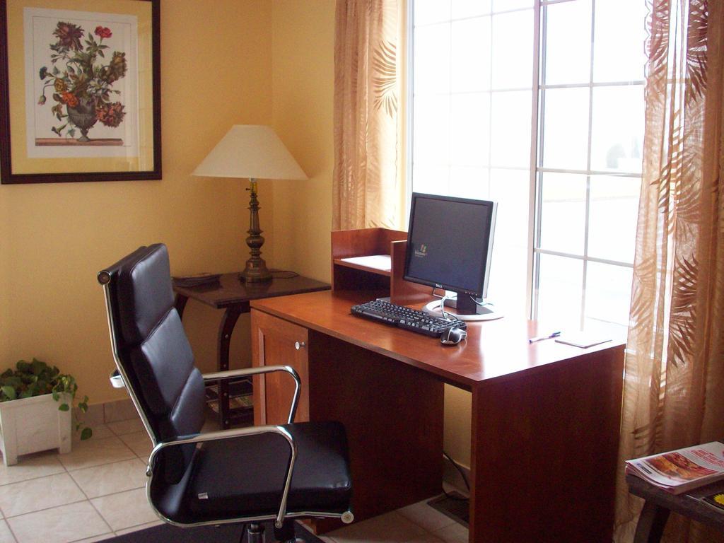 Howard Johnson By Wyndham Atlantic City Egg Harbor Township Hotel Business photo